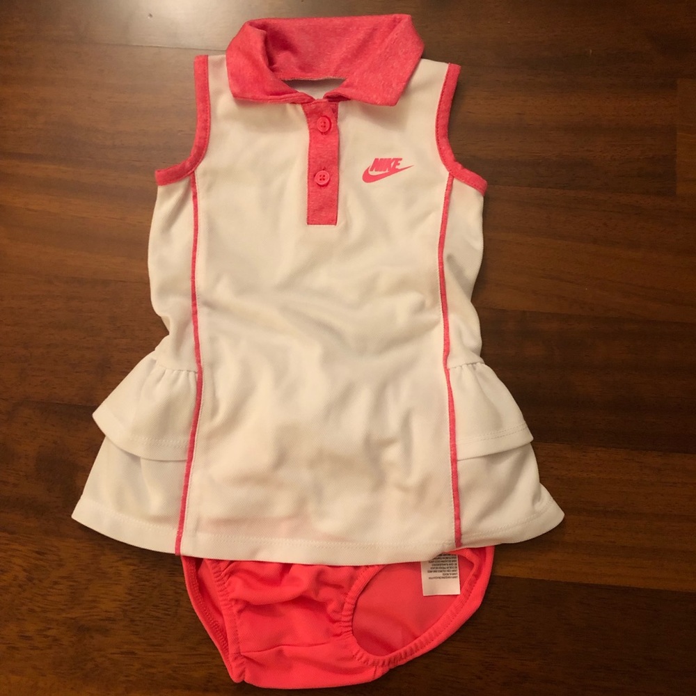 Nike set size 12 months